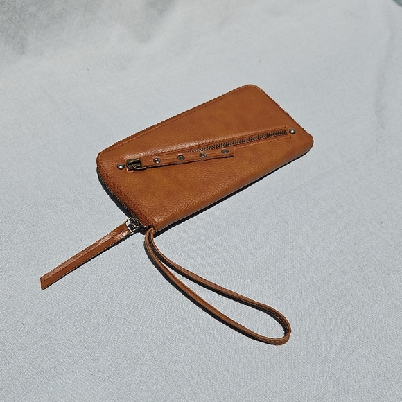 Free People Handbags - Free People Tan Leather Wristlet Wallet